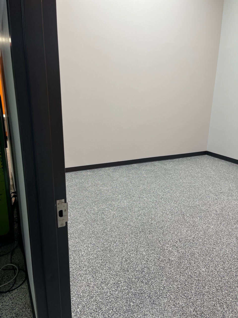 Pic 06 - sky-zone-commercial